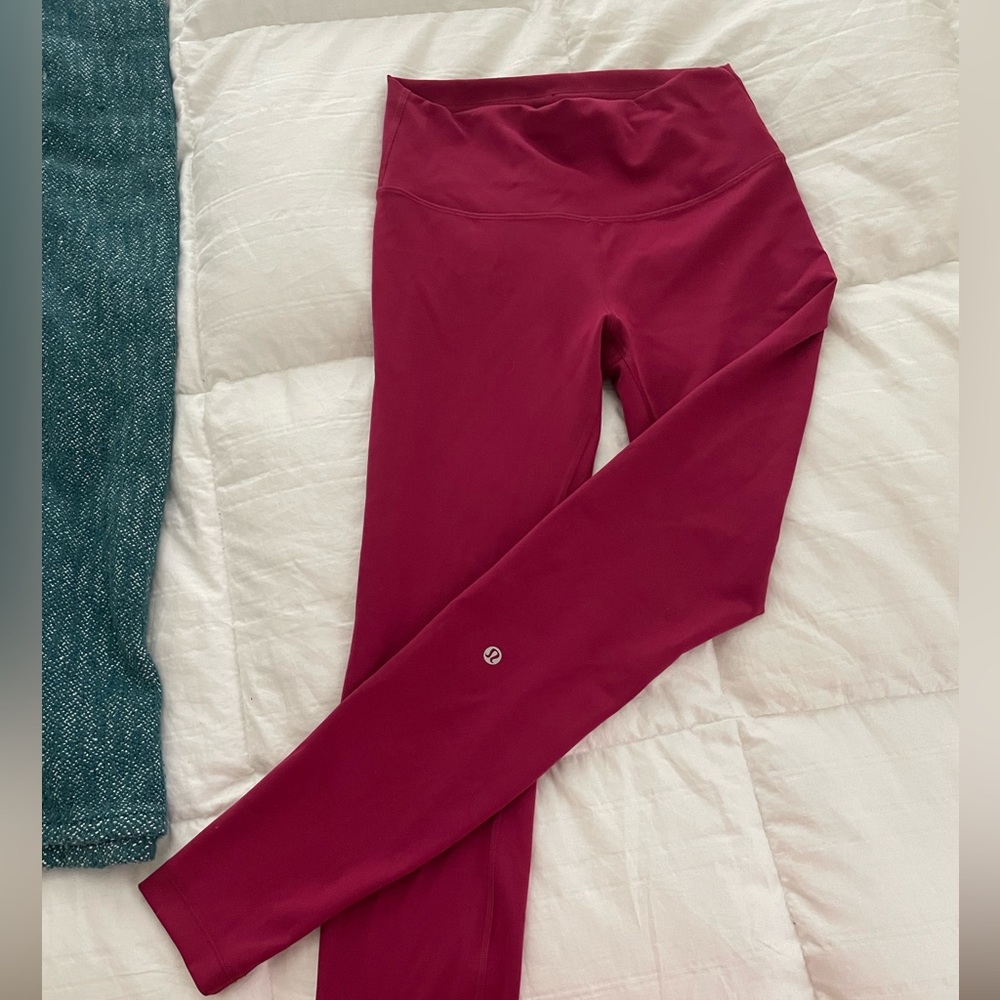 Lululemon Wunder Train - 28” leggings